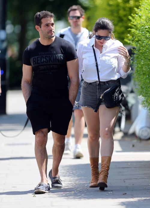 Kelly Brook in Denim Shorts Out in London 2020/05/31 4