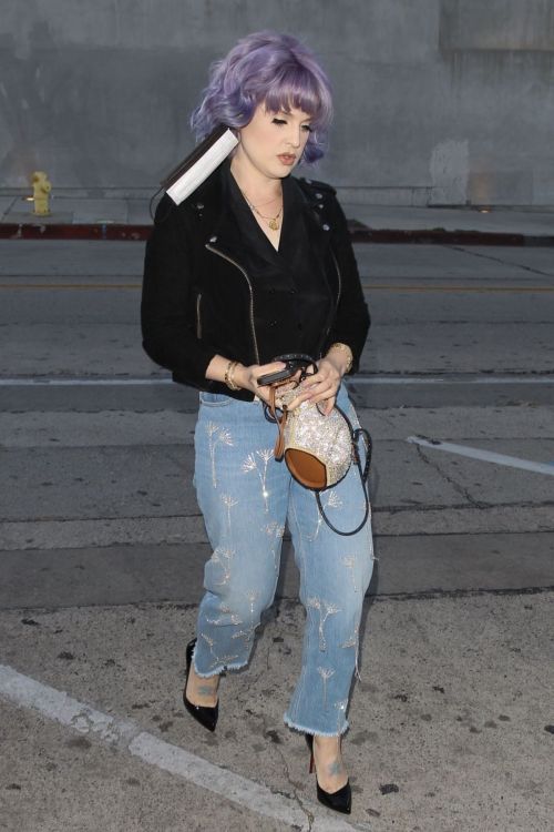 Kelly Osbourne Arrives at Craig