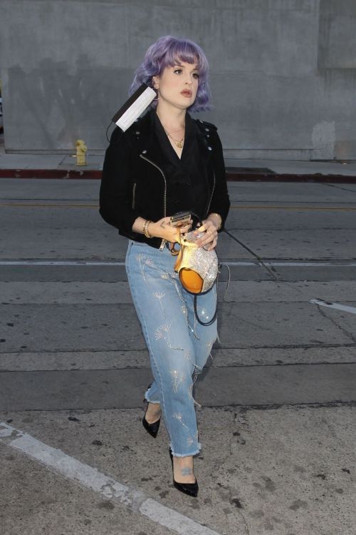 Kelly Osbourne Arrives at Craig