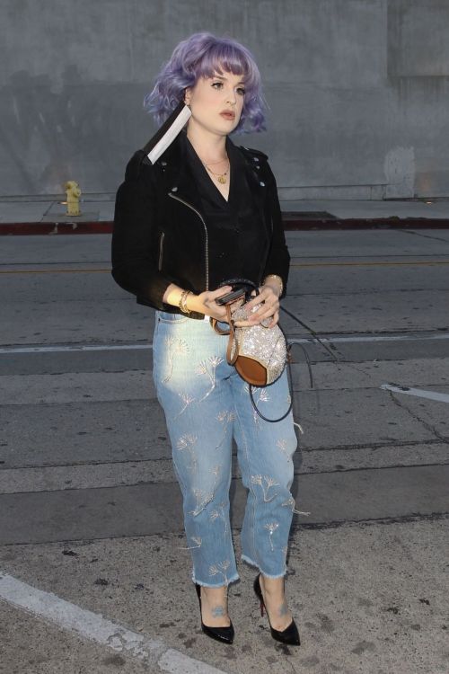 Kelly Osbourne Arrives at Craig