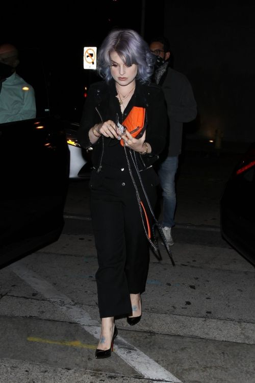 Kelly Osbourne Out for Dinner at Craig's in West Hollywood 2020/06/19