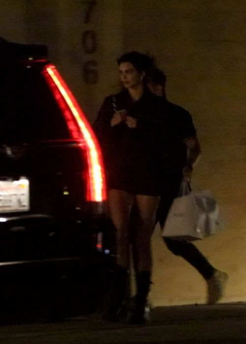 Kendall Jenner Leaves Nobu in Malibu 2020/06/08 4