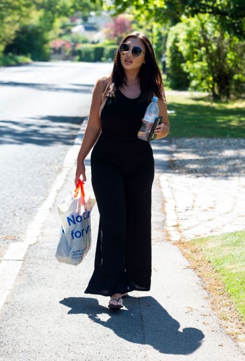 Lauren Goodger Out and About in Essex 2020/04/26 12