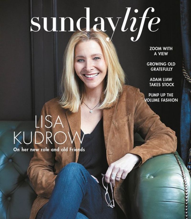 Lisa Kudrow on the Cover of Sunday Life Magazine 2020/06/07