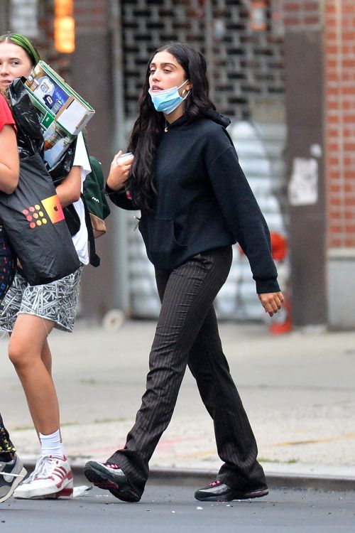 Lourdes Leon Out and About in New York 2020/06/18 7