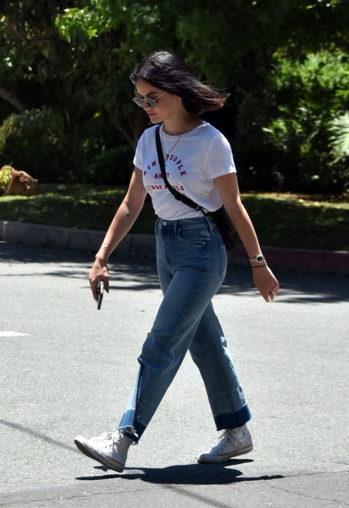 Lucy Hale in Denim Out in Studio City 2020/06/09 4