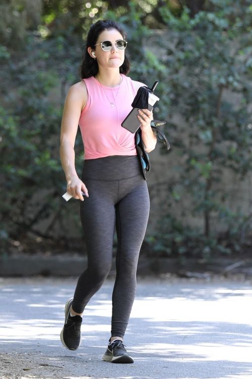 Lucy Hale Out Hiking in Los Angeles 2020/06/11 13