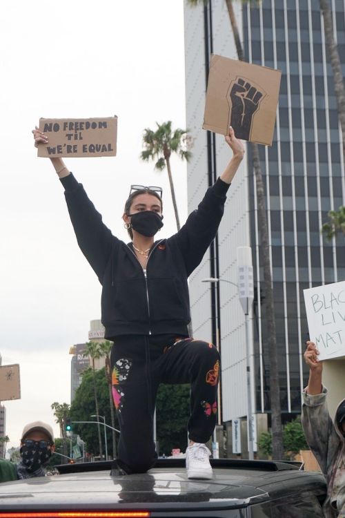 Madison Beer at Black Lives Matter Protest in Los Angeles 2020/06/01 12