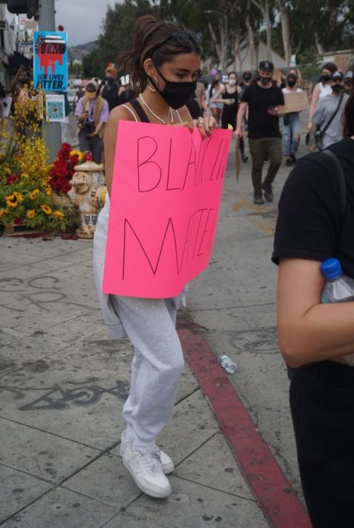 Madison Beer Out Black Lives Matter Protesting in Los Angeles 2020/06/05 6