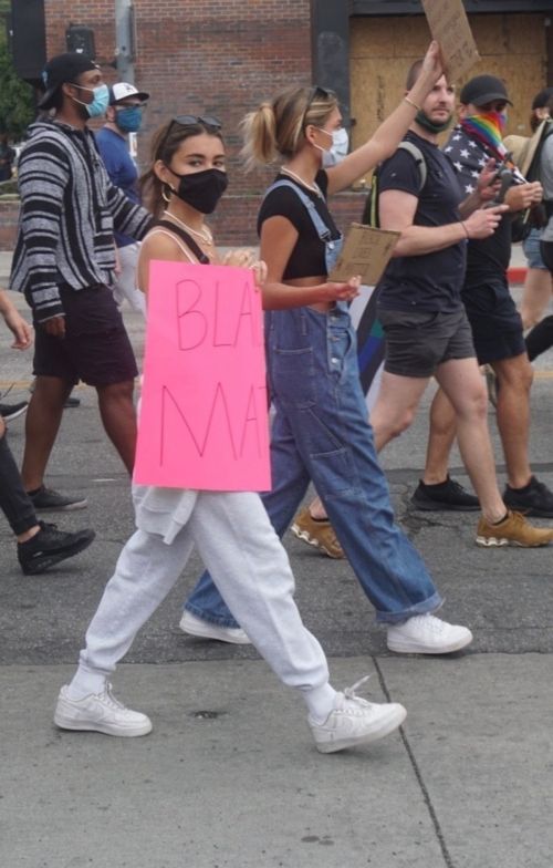 Madison Beer Out Black Lives Matter Protesting in Los Angeles 2020/06/05 17