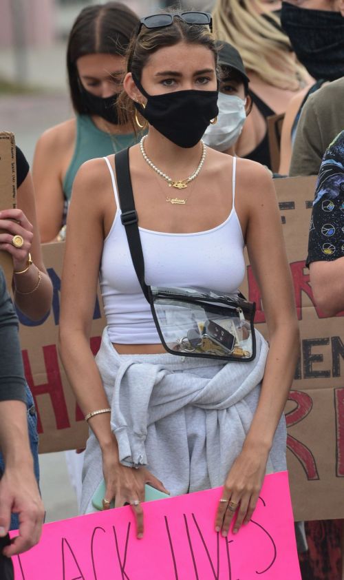 Madison Beer Out Black Lives Matter Protesting in Los Angeles 2020/06/05 15