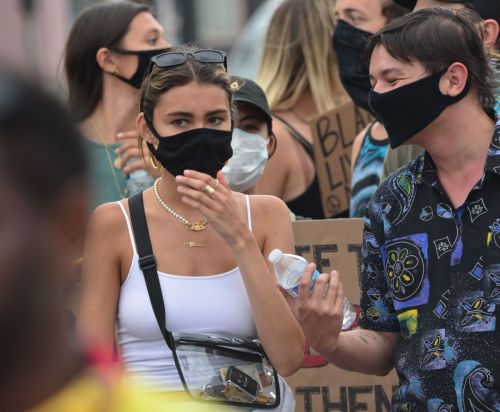 Madison Beer Out Black Lives Matter Protesting in Los Angeles 2020/06/05 8