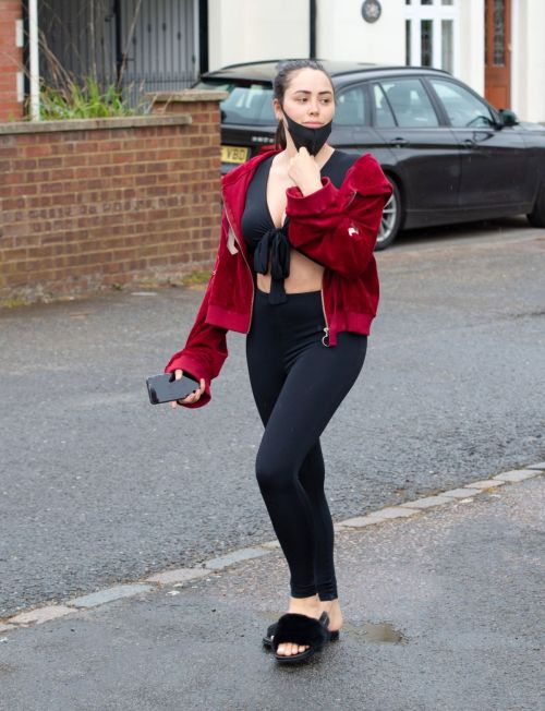 Marnie Simpson Out and About in Bedfordshire 2020/06/04 2