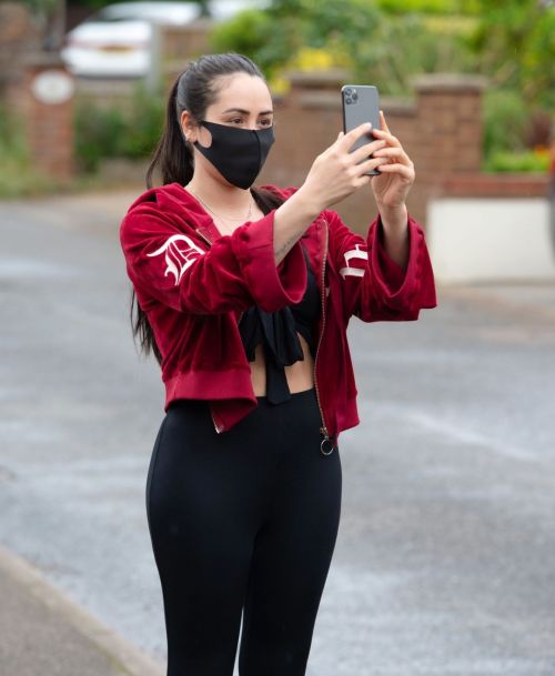Marnie Simpson Out and About in Bedfordshire 2020/06/04