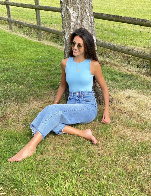 Michelle Keegan for Her Summer Collection with Very 2020/06/08 5