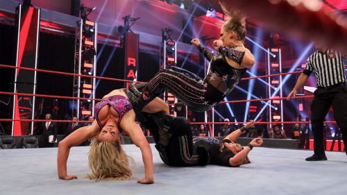 Natalya vs. Charlotte Flair vs. Nia Jax - Winner Challenges WWE Raw 2020/05/25 4