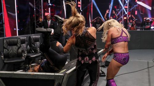 Natalya vs. Charlotte Flair vs. Nia Jax - Winner Challenges WWE Raw 2020/05/25 5