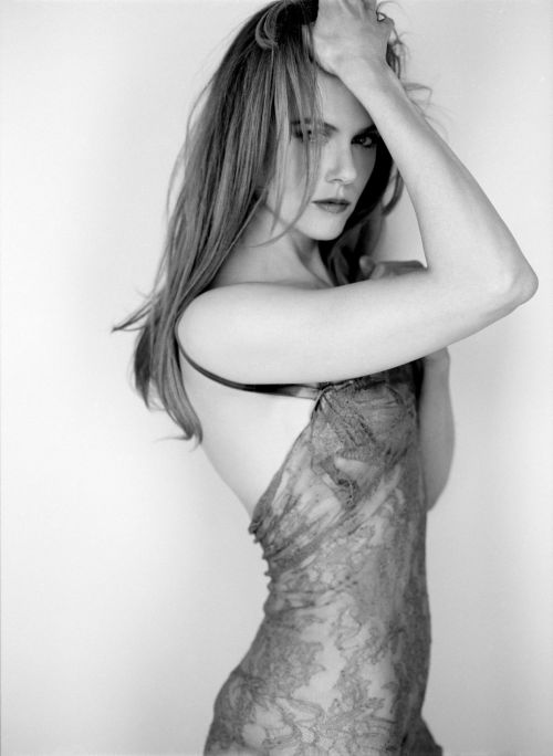 Nicole Kidman Photoshoot for Newsweek Magazine, 1998 2