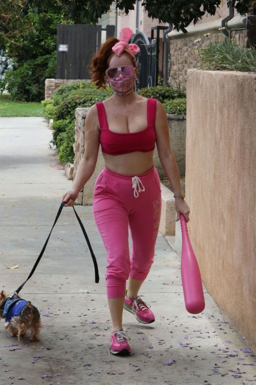 Phoebe Price All in Pink Out in Studio City 2020/06/02 1