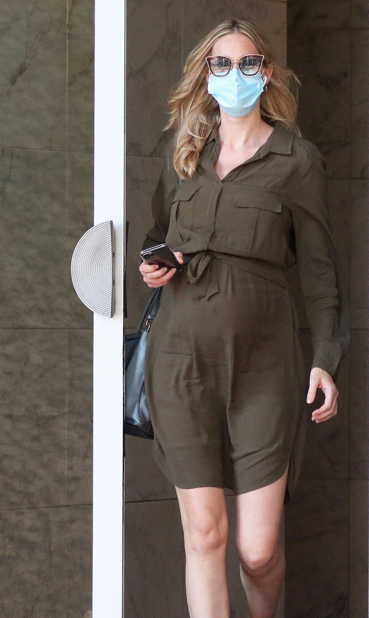 Pregnant Eva Riccobono Out Shopping in Milano 2020/06/01