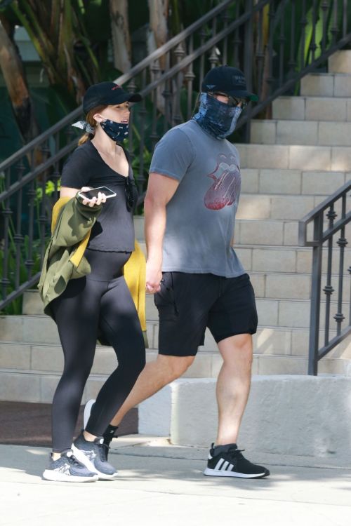 Pregnant Katherine Schwarzenegger and Chris Pratt Out in Santa Monica 2020/06/01 13