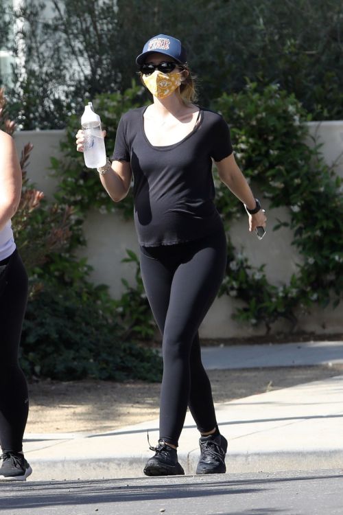 Pregnant Katherine Schwarzenegger Out with a Friend in Santa Monica 2020/06/13