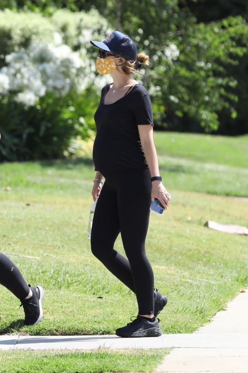 Pregnant Katherine Schwarzenegger Out with a Friend in Santa Monica 2020/06/13 11