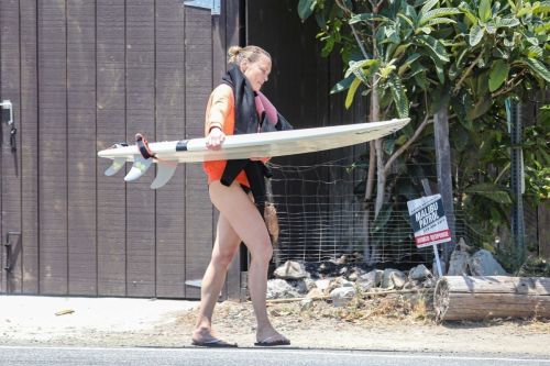 Robin Wright Surfing at a Beach in Malibu 2020/06/12 2