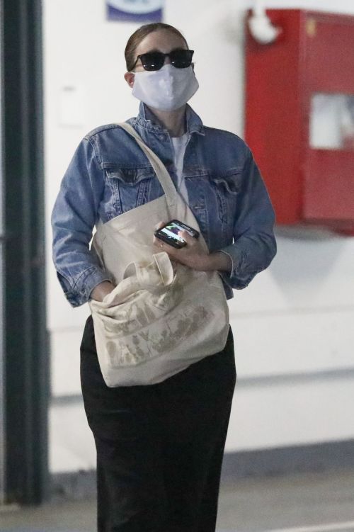Rooney Mara Visits Her Doctor in Beverly Hills 2020/06/12 4