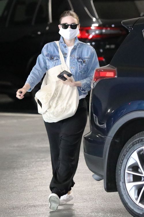 Rooney Mara Visits Her Doctor in Beverly Hills 2020/06/12 5