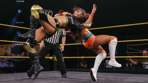 Santana Garrett vs. Aliyah | WWE NXT 2020/06/03 4