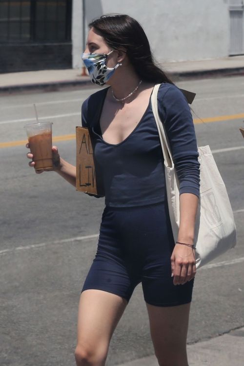 Scout Willis Out for Coffee in Hollywood 2020/06/14