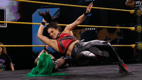 Shotzi Blackheart vs. Raquel Gonzalez - WWE NXT 2020/05/27 5