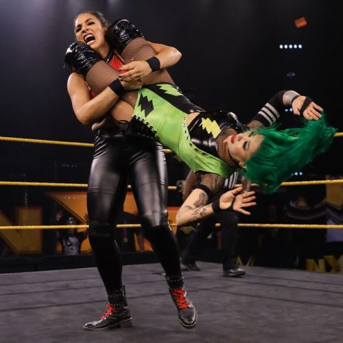 Shotzi Blackheart vs. Raquel Gonzalez - WWE NXT 2020/05/27 7