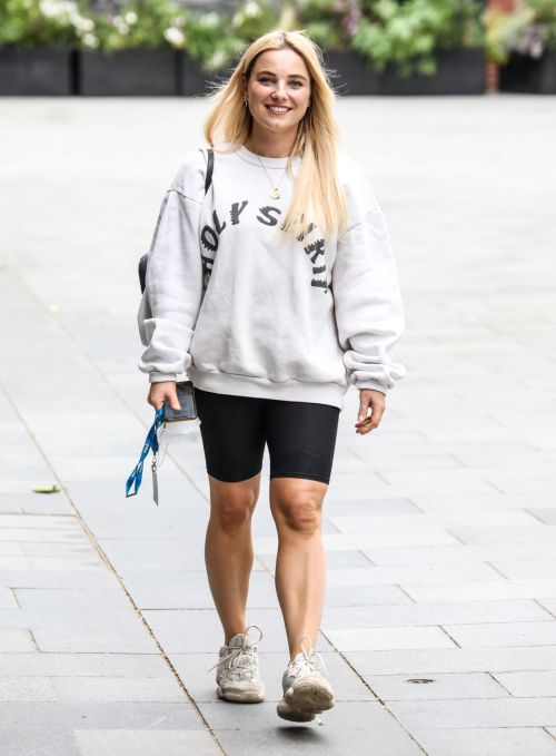 Sian Welby After Leaves Global Radio in London 2020/06/04 3