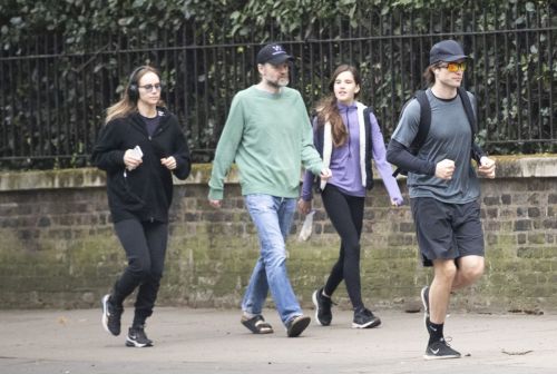 Suki Waterhouse Out Jogging in London 2020/06/11 2