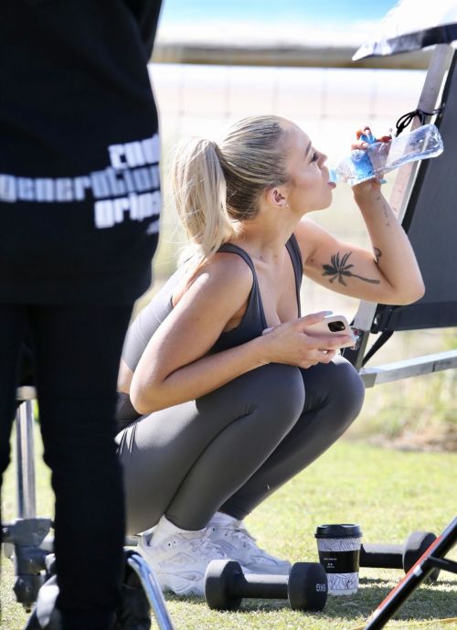 Tammy Hembrow Filming Her Fitness App at Mermaid Beach at Gold Coast 2020/06/04 1
