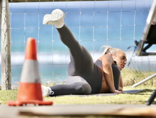 Tammy Hembrow Filming Her Fitness App at Mermaid Beach at Gold Coast 2020/06/04 5