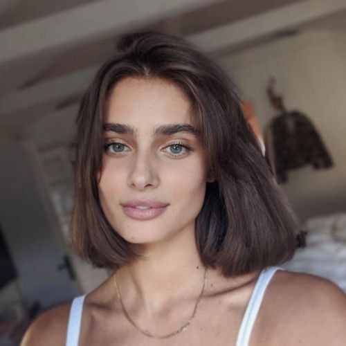 Taylor Hill Cut Her Hair Photos Shared in Instagram 2020/06/20 3