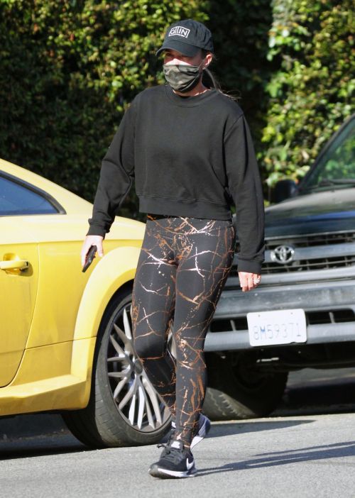 Teddi Jo Mellencamp Out Hiking in Los Angeles 2020/06/13 10