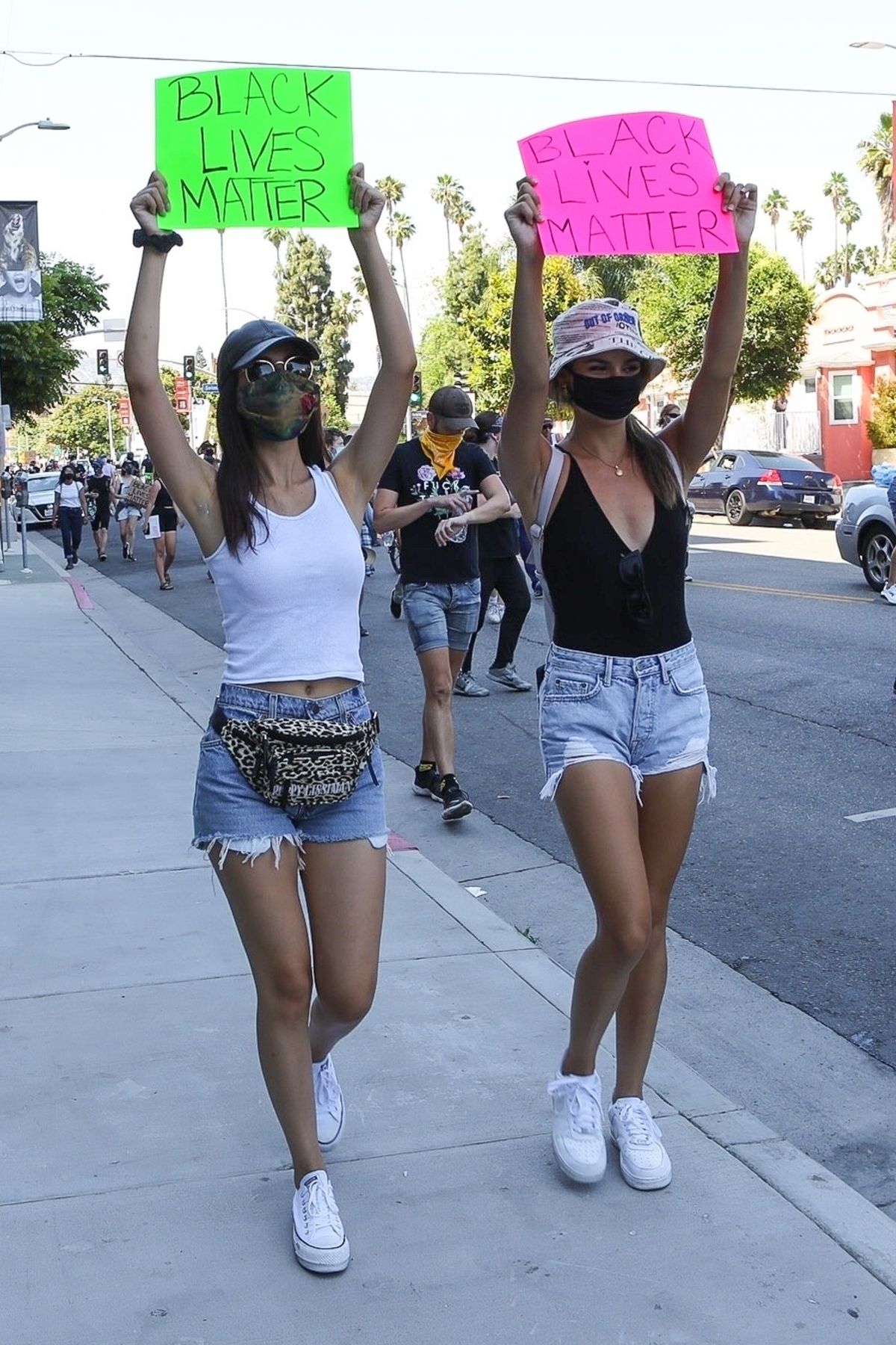 Victoria Justice and Madison Reed Join a Black Lives Matter Protest in Los Angeles 2020/06/03 6