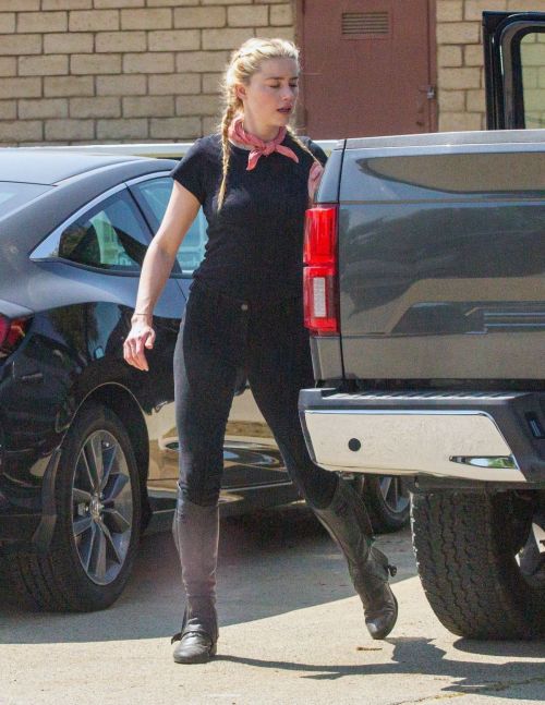 Amber Heard at Horseback Riding in Los Angeles 2020/09/23 8
