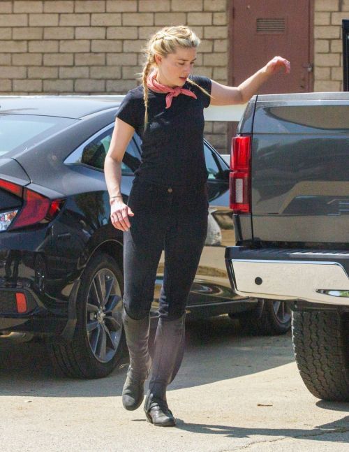 Amber Heard at Horseback Riding in Los Angeles 2020/09/23 12