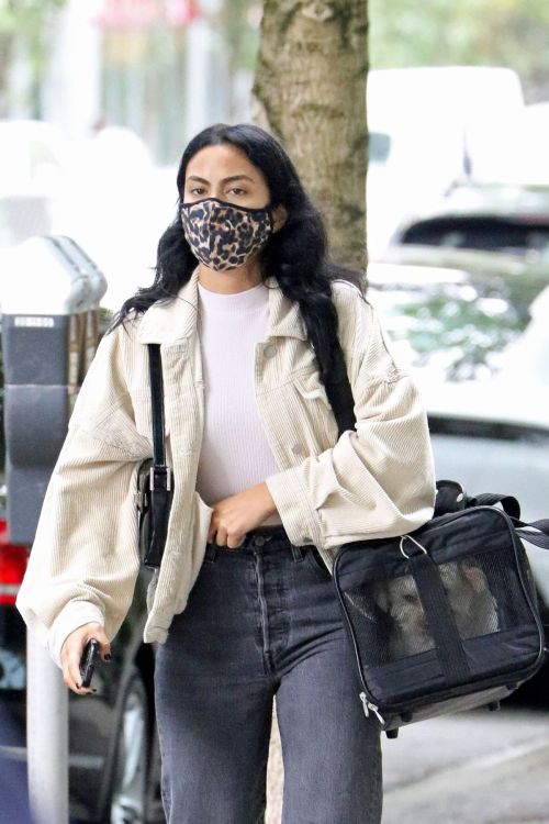 Camila Mendes Out and About in Vancouver 2020/09/19 5