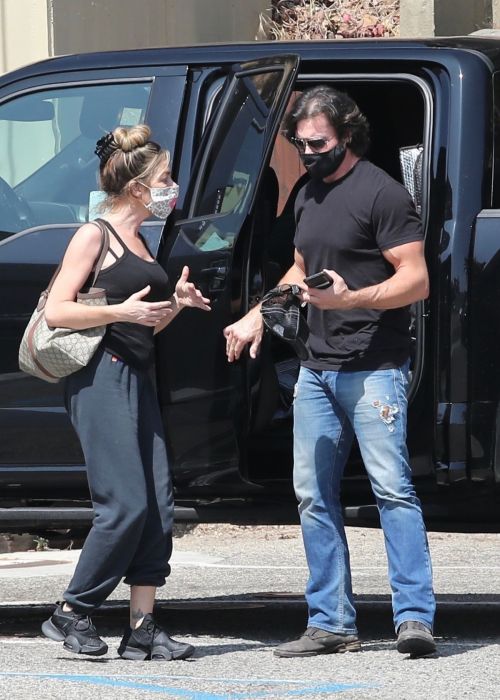 Denise Richards and Aaron Phypers Out in Malibu 2020/09/23 8