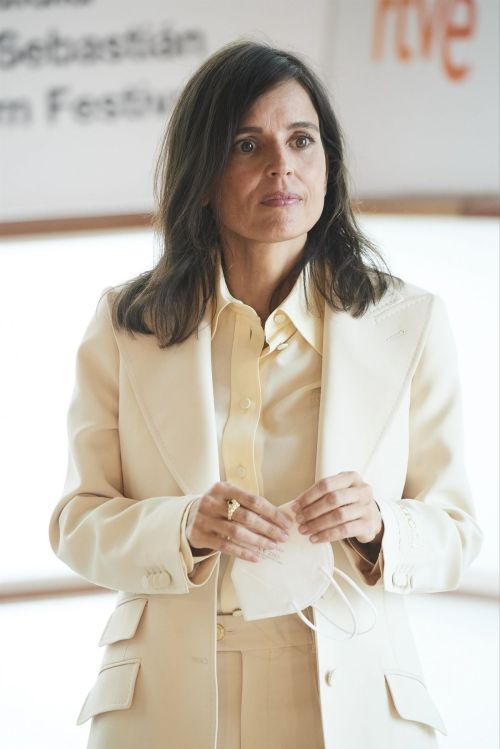 Elena Anaya at Rifkin