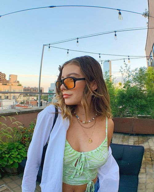 Genevieve Hannelius Shared Instagram Photos 2020/09/21