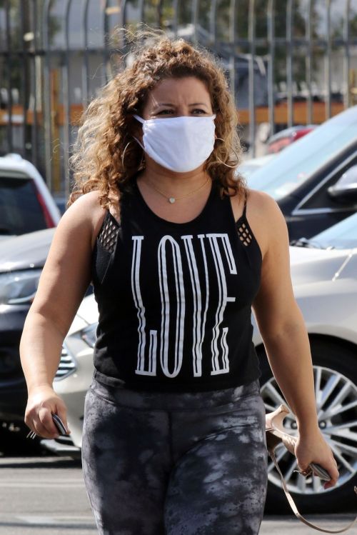 Justina Machado Arrives at DWTS Studio in Los Angeles 2020/09/18 4