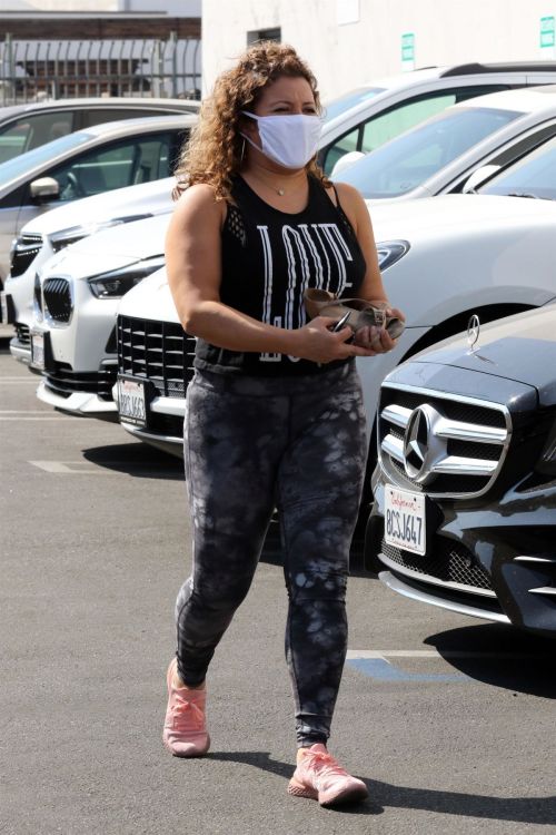 Justina Machado Arrives at DWTS Studio in Los Angeles 2020/09/18 6