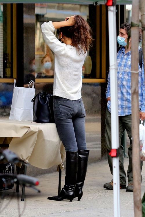 Katie Holmes Out in New York 2020/09/18 3